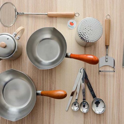 Cách bày trí dụng cụ nhà bếp đẹp và tiện nghi