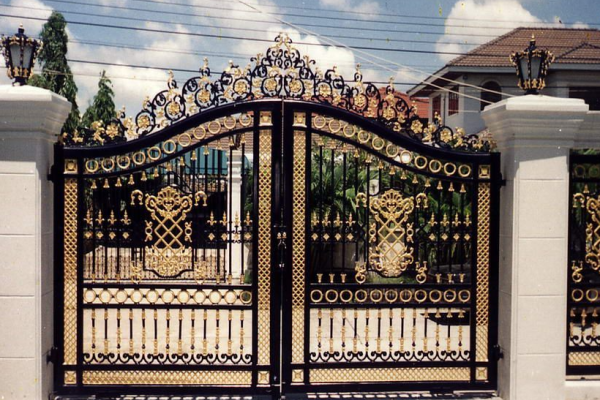 Sử dụng bao lâu thì nên sơn lại cửa sắt ?