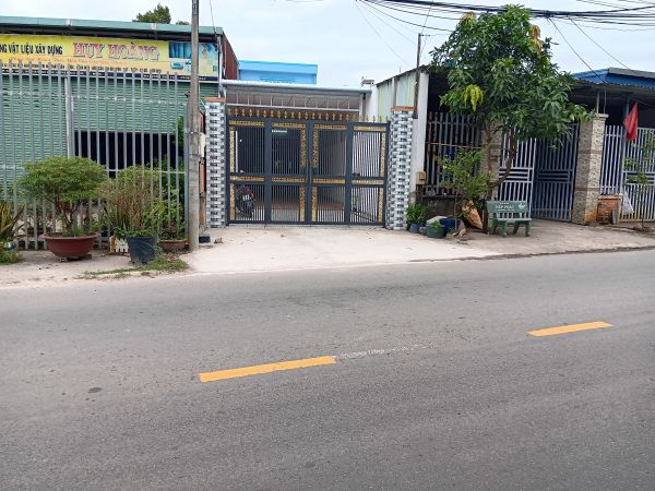 Giải pháp giảm tiếng ồn và chống bụi cho nhà kính gần trục giao thông