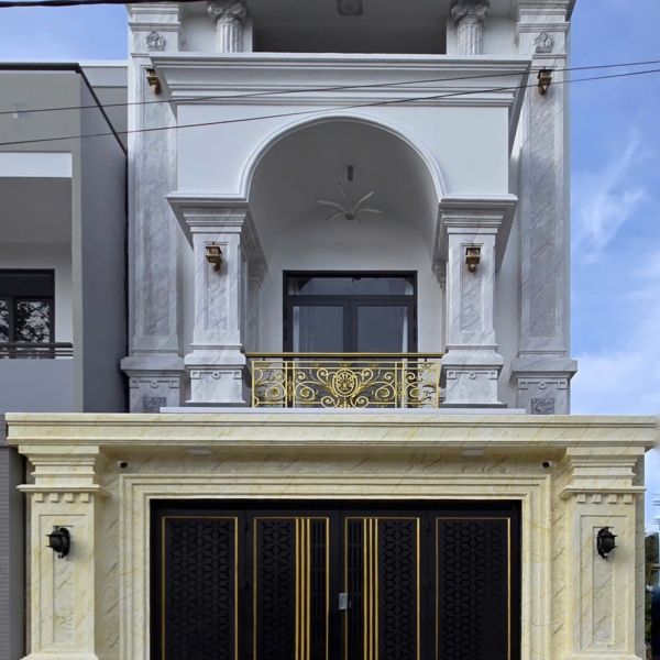 Cửa cổng nhà ở